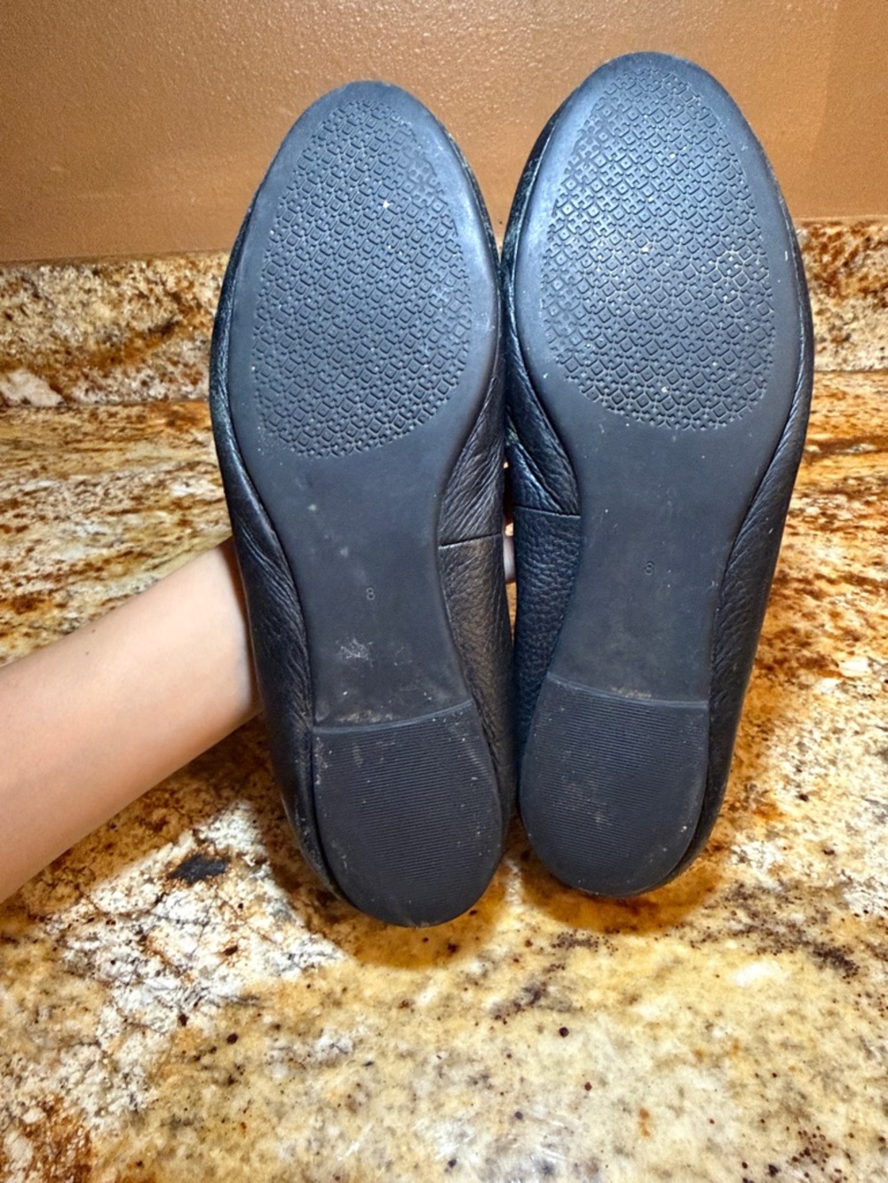 Tory Burch Black Leather Logo Ballet Flats - Picture 5 of 6
